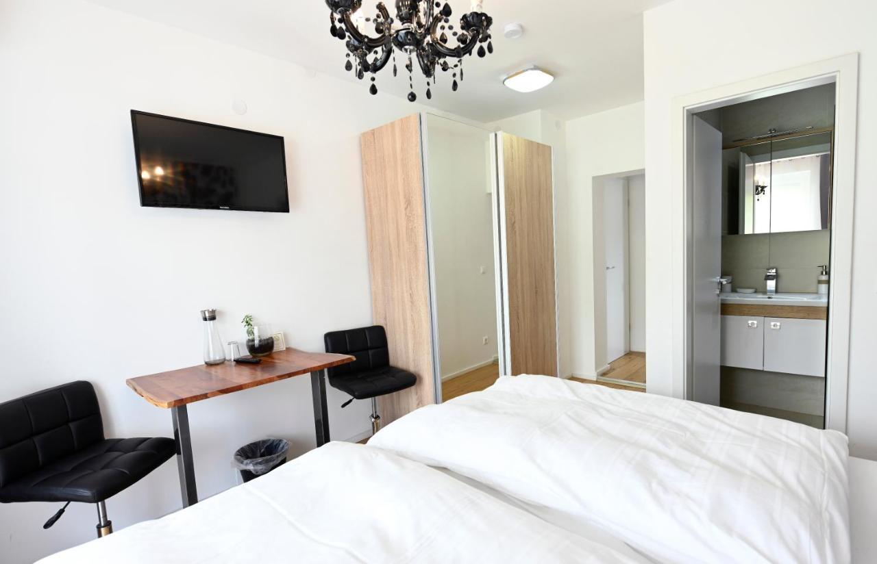 וולדן אם וורתרסי Enjoyit Rooms מראה חיצוני תמונה