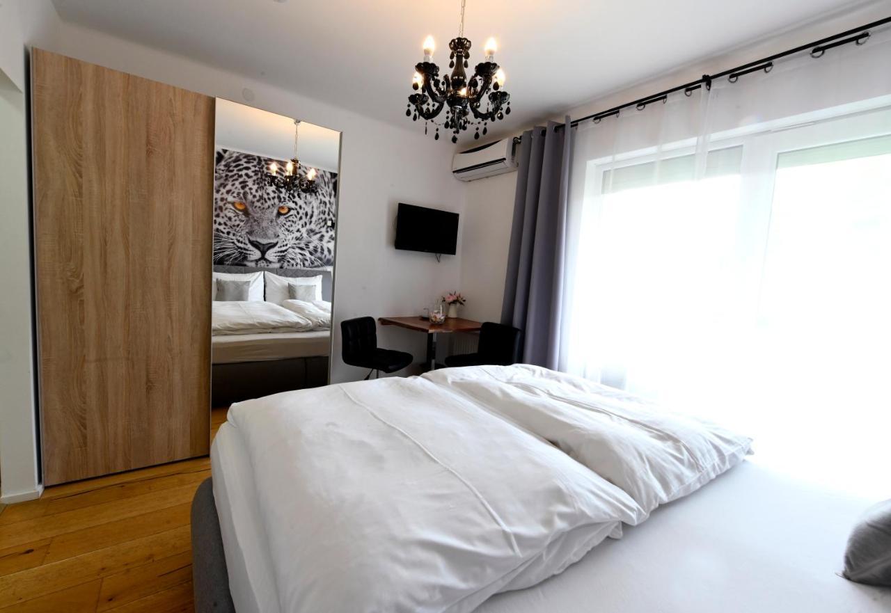 וולדן אם וורתרסי Enjoyit Rooms מראה חיצוני תמונה
