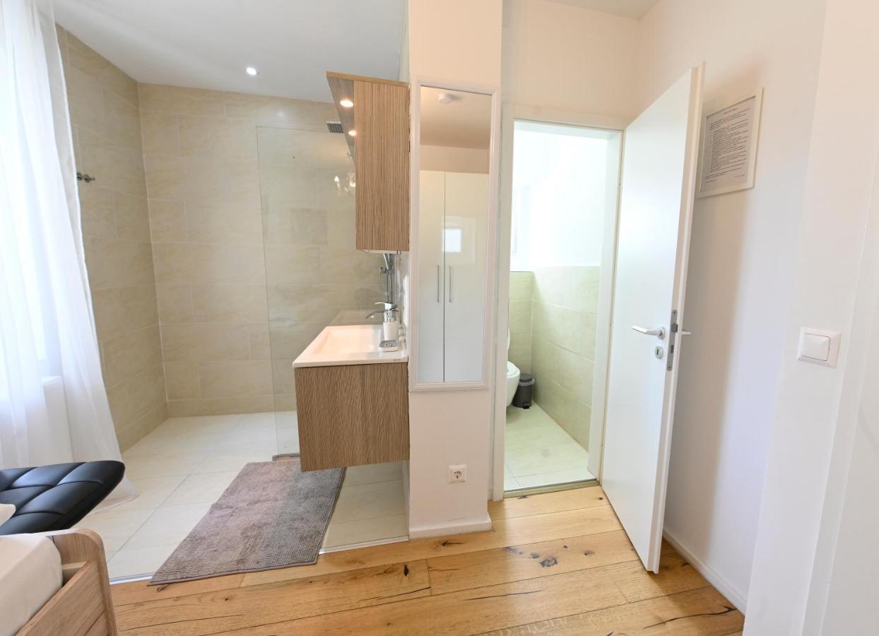 וולדן אם וורתרסי Enjoyit Rooms מראה חיצוני תמונה