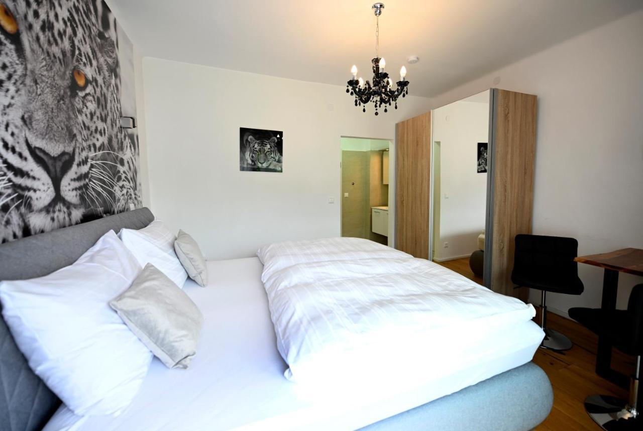 וולדן אם וורתרסי Enjoyit Rooms מראה חיצוני תמונה