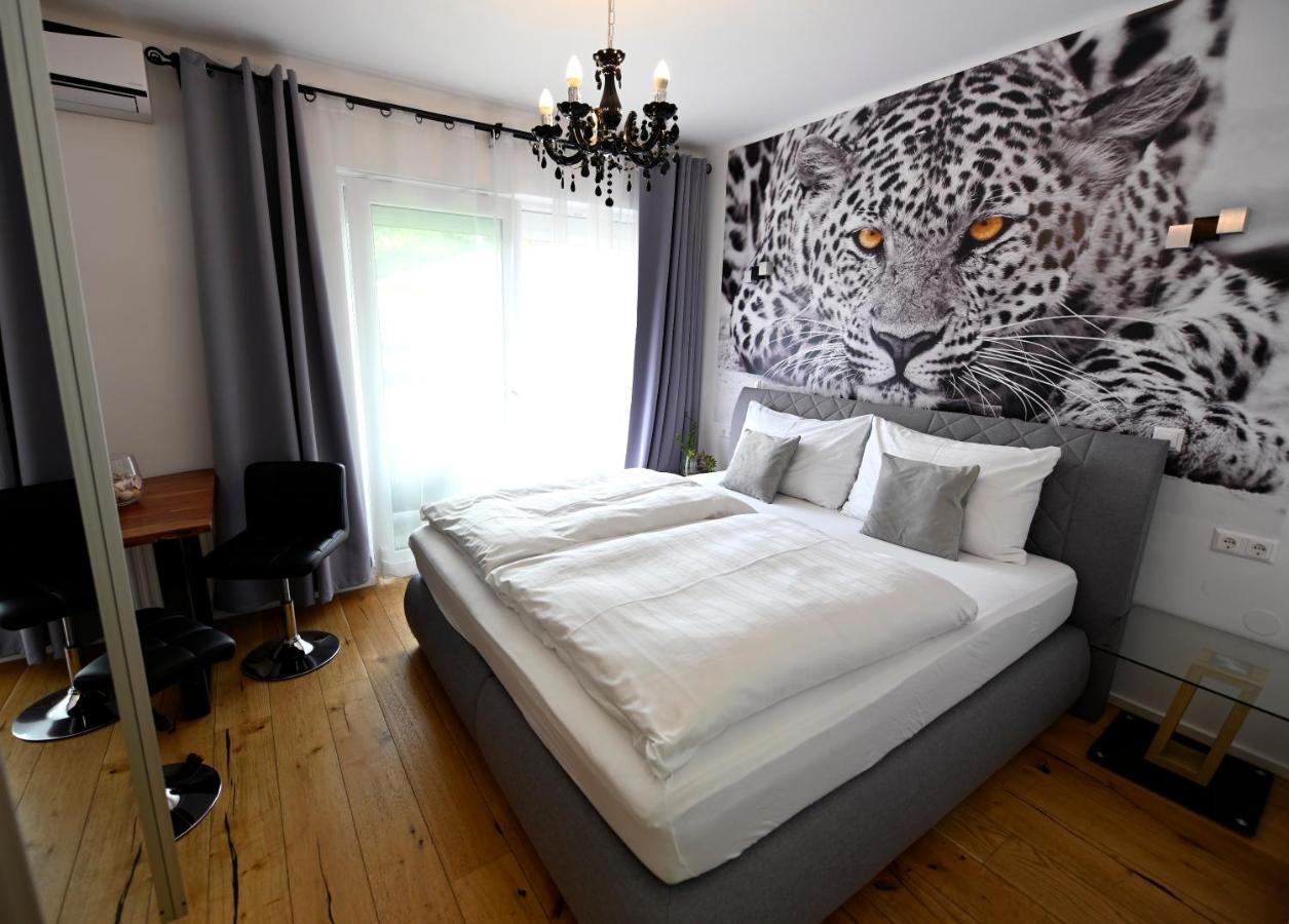 וולדן אם וורתרסי Enjoyit Rooms מראה חיצוני תמונה