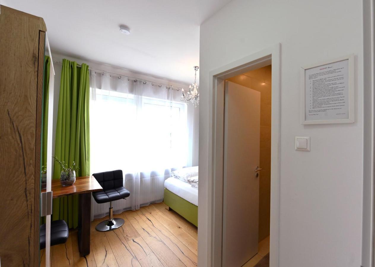 וולדן אם וורתרסי Enjoyit Rooms מראה חיצוני תמונה