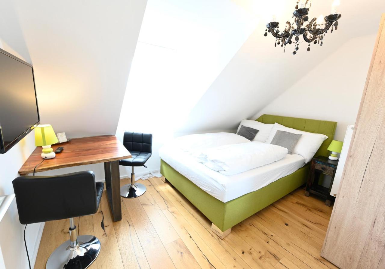 וולדן אם וורתרסי Enjoyit Rooms מראה חיצוני תמונה